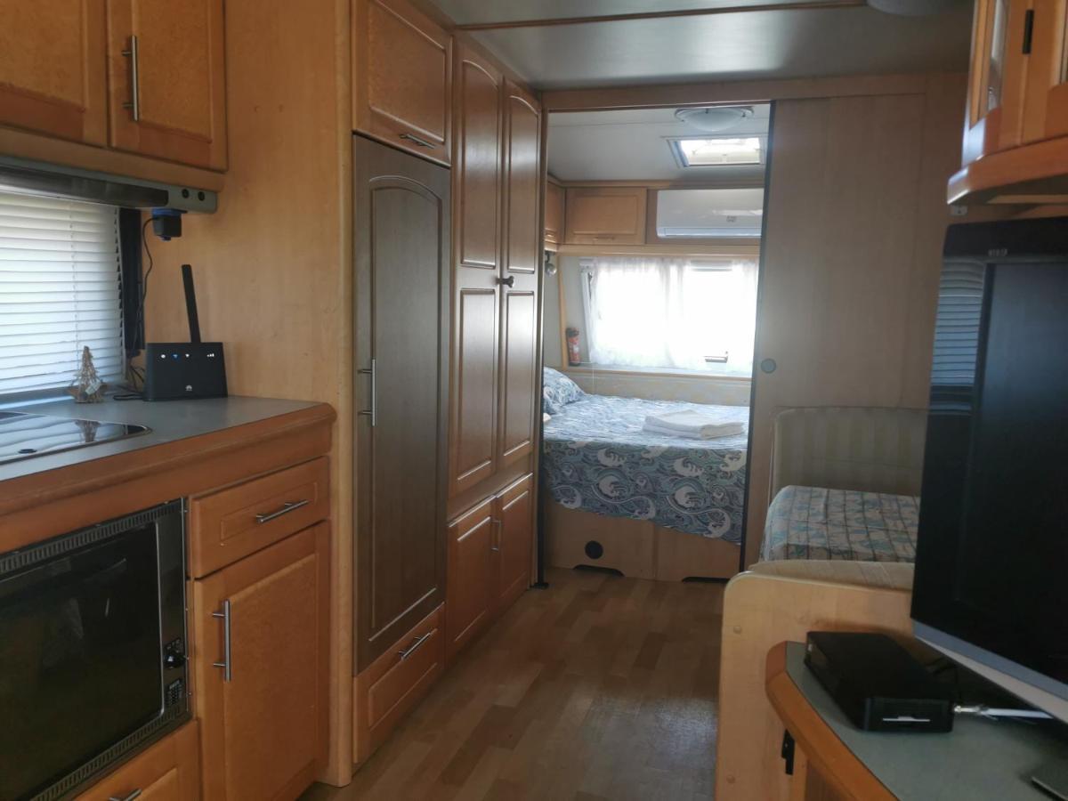 Sea Caravan/Camper On The Beach Kiten  Esterno foto